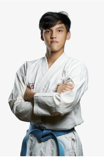 Adam 教練